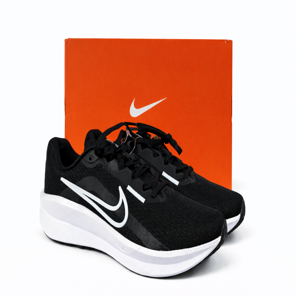 Nike Downshifter 13 Black White Unisex